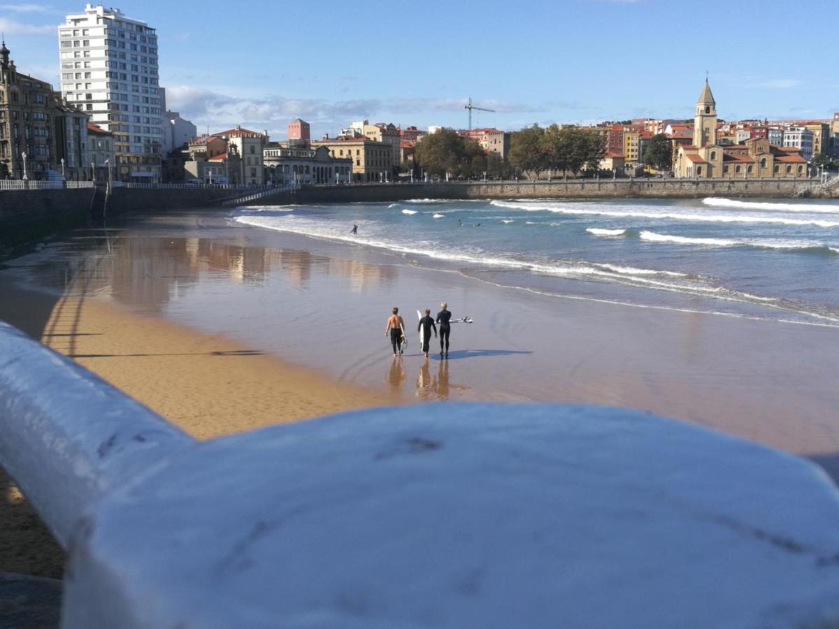 Balenax Pension Gijón Exterior foto